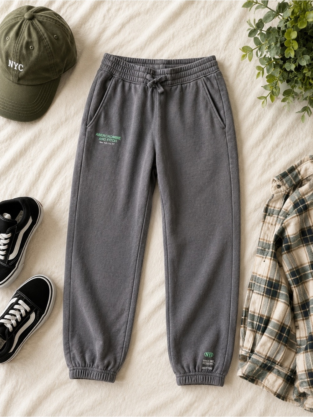 Abercrombie Kids Gray Jogger Sweatpants Youth 9/10 Cozy NYC Lounge Athleisure